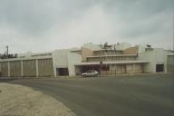 Edifício do antigo mercado municipal na avenida 25 de abril em Mira Sintra.