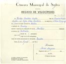 Registo de velocípede de marca Martano, com o nº 9195, em nome de Hélder Santana Coelho, morador em Queluz.
