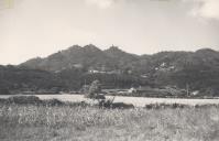 Vista parcial da Serra de Sintra, com o Palácio da Pena e o Castelo dos Mouros.