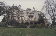 Fachada Sul do Palácio da Quinta da Regaleira em Sintra.