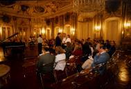 Público para assistir ao Concerto de piano com Nicholas Angelich, durante o Festival de Música de Sintra, na sala da música do Palácio Nacional de Queluz.