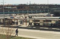 Estação dos Caminhos de Ferro de Queluz- Massamá com terminal rodoviário.