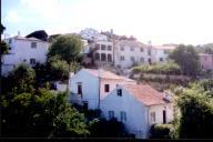 Casas na aldeia do Penedo, Colares.