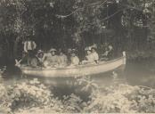 Passeio de barco no Rio da Várzea de Colares.