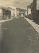 Vista parcial de uma rua de Queluz.