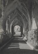 Arcadas do Palácio da Pena.