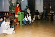 Ação educativa do veterinário da Câmara Municipal de Sintra destinada a crianças sobre como proteger a sua saúde e a dos nossos cães na sala da Nau do palácio Valenças.