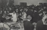 Jantar de confraternização do Rally das Camélias na sala da Nau do Palácio Valenças.