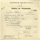 Registo de velocípede de marca Avis, com o nº 3759, em nome de Júlio Sebastião, morador em Vila Verde.