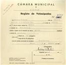 Registo de velocípede de marca Aprilia, com o nº 3220, em nome de António Valentim, morador em Pero Pinheiro.