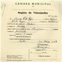 Registo de velocípede de marca Champion, com o nº 4096, em nome de Moisés Pinto Legar, morador em Queluz.