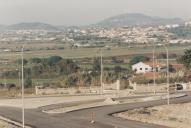 Construção de arruamentos no Campo Raso com vista para Cortegaça e Coutinho Afonso.