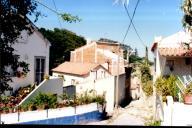 Casas na aldeia do Penedo, Colares.