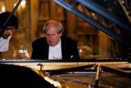 Concerto de Grigory Sokolov, no Palácio Nacional de Queluz, durante o Festival de Música de Sintra.