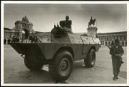 Lisboa, o dia 25 de Abril de 1974 - 9h00 - Terreiro do Paço 