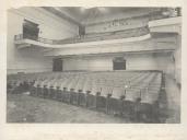 Balcão e plateia do Cine Teatro Carlos Manuel.