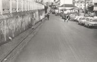 Pavimentação, com betão asfáltico, da Rua Afonso de Albuquerque, junto ao túnel do Cacém.