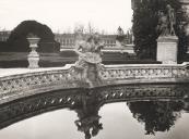 Lago de Neptuno com figuras de Cheere no Palácio Nacional de Queluz.