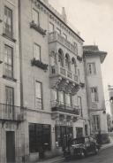 Vista parcial da Vila de Sintra com o estabelecimento comercial A Camélia.