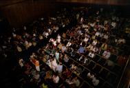 Companhia Portuguesa de Bailado Contemporâneo, Portugal, com o público a assistir no Centro Cultural Olga Cadaval, durante o Festival de Sintra.