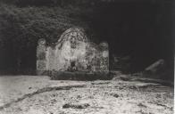 Fonte dos Ladrões na estrada velha de Colares, serra de Sintra.