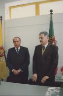 João Justino, Presidente da Câmara Municipal de Sintra, e o Vereador Lino Paulo durante a assinatura do protocolo com a Imprensa Regional no mercado do Cacém.