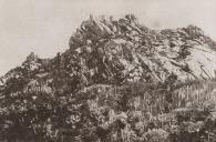 Vista parcial da Serra de Sintra com o Castelo dos Mouros em Sintra.