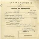Registo de velocípede com o nº 3842, em nome de Ondina Alves Reis, moradora em Praia das Maçãs.