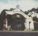 Entrada da Colónia de férias da CUF na estrada do Rodízio.