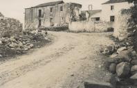 Casas saloias na aldeia da Pedra Furada. 