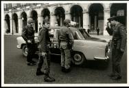 Lisboa, o dia 25 de Abril de 1974 - 10h00 - Terreiro do Paço