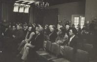 Reunião na sala da Nau do Palácio Valenças.