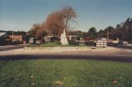 Estátua de D. Fernando II no Ramalhão da qual foi escultor Pedro Anjos Teixeira.