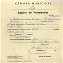 Registo de velocípede de marca Aprilia, com o nº 4111, em nome de António do Carmo da Cruz, morador em Sintra.