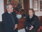 Herculano Pombo, vereador da Câmara Municipal de Sintra, aquando da entrega de uma medalha a Maria Barroso.