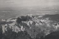 Vista parcial do Castelo dos Mouros em Sintra.