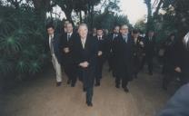 Comitiva que participou na inauguração das Quimeras na entrada do Palácio de Monserrate, com a presença do Presidente da Republica Dr. Jorge Sampaio, Presidente da Câmara Municipal de Sintra, Dr. Fernando Seara e Dr. Marco Almeida.