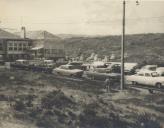 Vista parcial do clube recreativo e dos bungalows no areal da Praia das Maçãs.