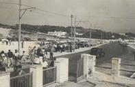 Vista parcial da Praia das Maçãs com o terminal da linha do elétrico.