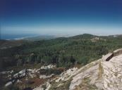 Serra de Sintra vista a noroeste da Peninha.