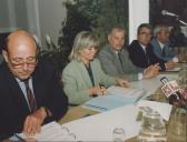 Edite Estrela, presidente da Câmara Municipal de Sintra com o vereador Lino Paulo numa reunião na sala da Nau do Palácio Valenças.