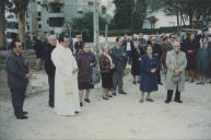 Padre João no lançamento da primeira pedra para a construção da Igreja de Santa Maria e São Miguel.