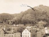 Perspetiva sobre a vila de Sintra com indicação do local da sepultura de Ferreira de Castro na Serra de Sintra.