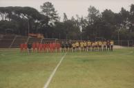 Jogo de futebol no campo da União Recreativa das Mercês.