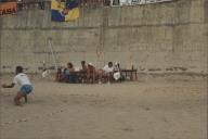 Jogo de Voleibol na Praia Grande.