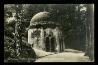 Portugal. Cintra. Parque da Pena - Fonte dos Passarinhos