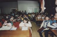 Sessão de Assembleia Infantil na sala da Nau do Palácio Valenças.