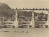 Vista da Vila Velha e Serra de Sintra através da Alameda dos Combatentes da Grande Guerra na Estefânia, Sintra.