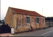 Casa saloia na localidade de Azoia, Colares.