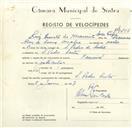 Registo de velocípede de marca Nacional, com o nº 9498, em nome de Luís Ernesto do Nascimento Sousa Mafra, morador em S. Pedro de Sintra.